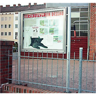 Tierschutzverein Dessau-Roßlau - Außenschaukasten mit Standpfosten